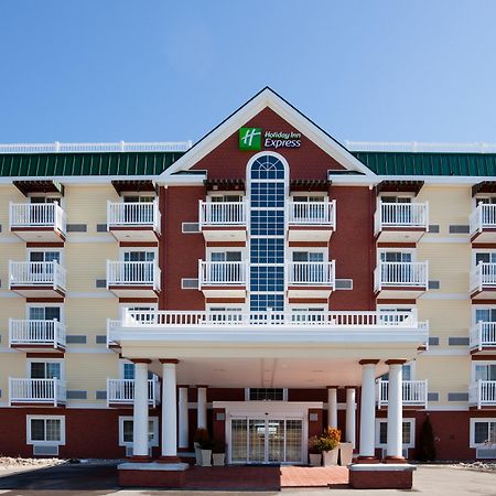 Holiday Inn Express Hotel & Suites Petoskey By Ihg Exterior foto