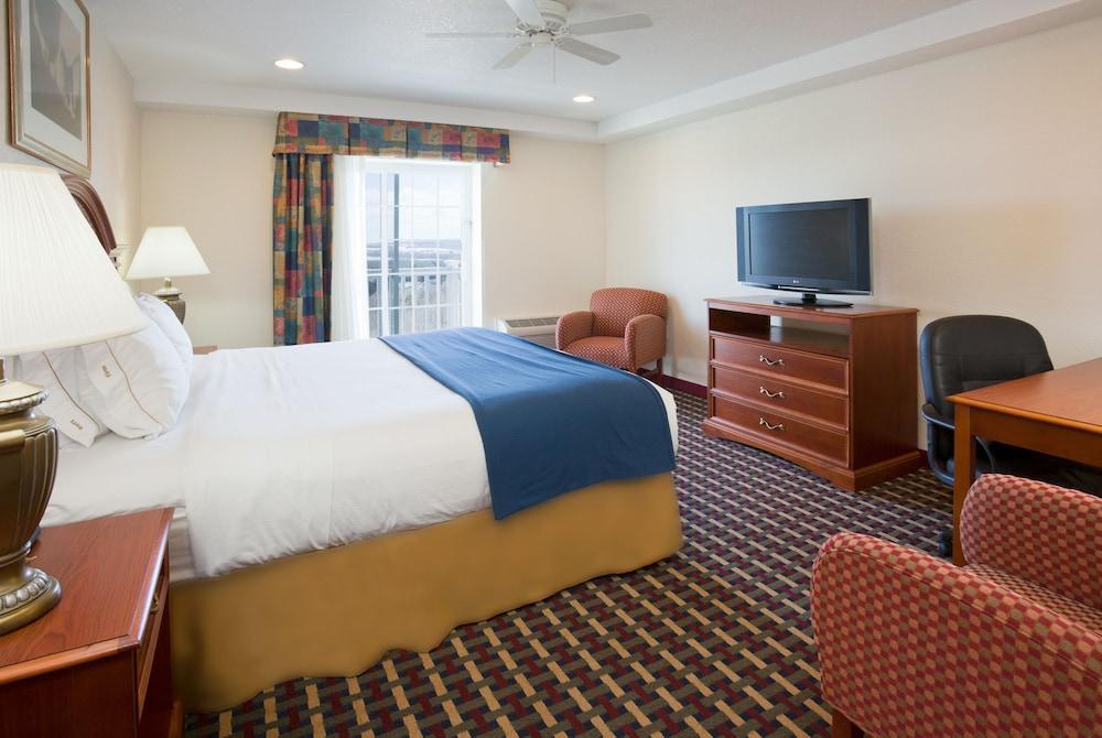 Holiday Inn Express Hotel & Suites Petoskey By Ihg Exterior foto