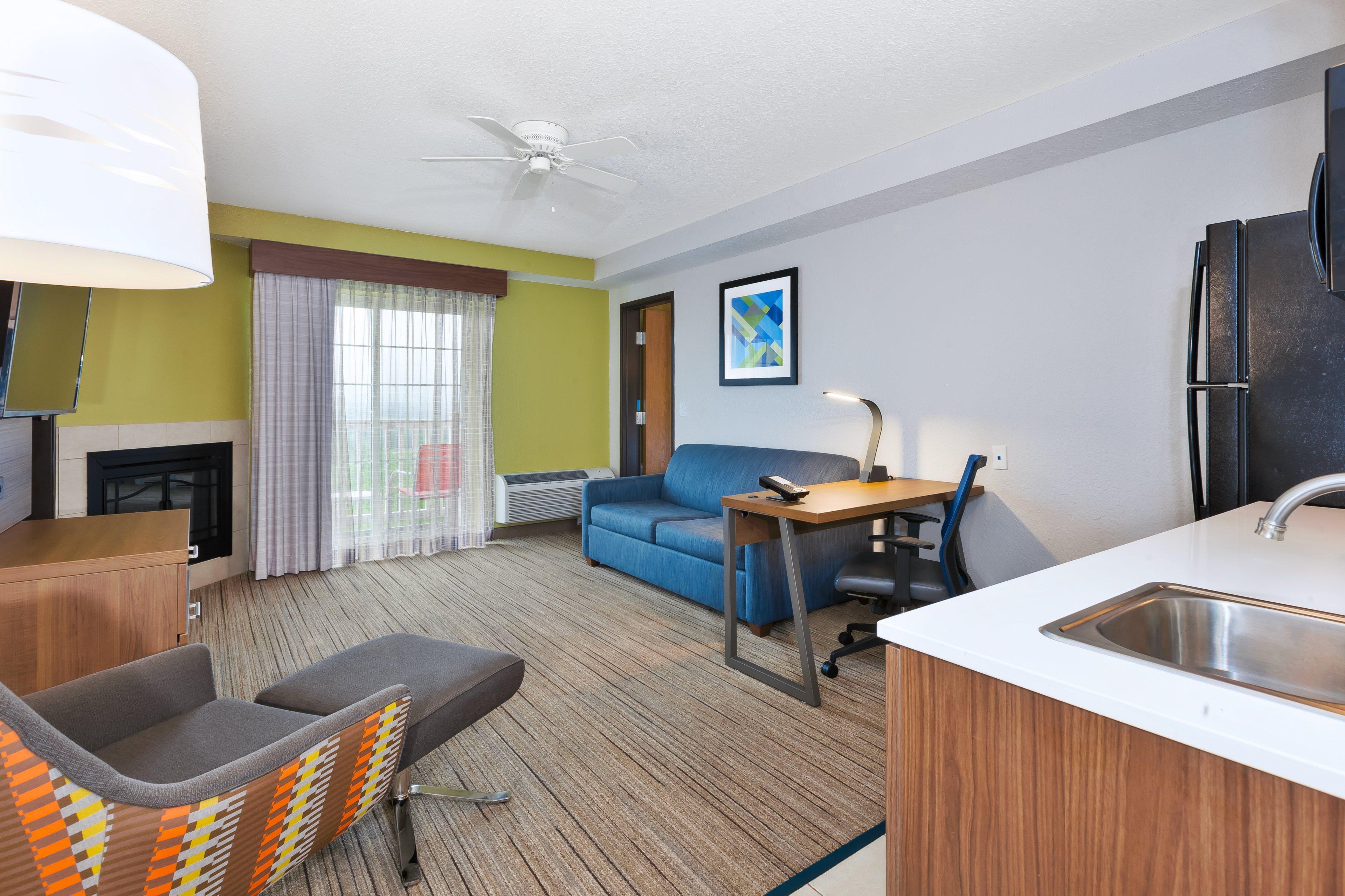 Holiday Inn Express Hotel & Suites Petoskey By Ihg Exterior foto